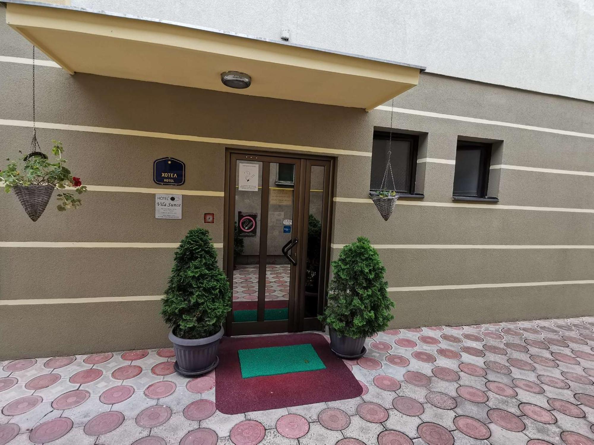 Hotel Vila Sunce Stara Pazova Exterior photo