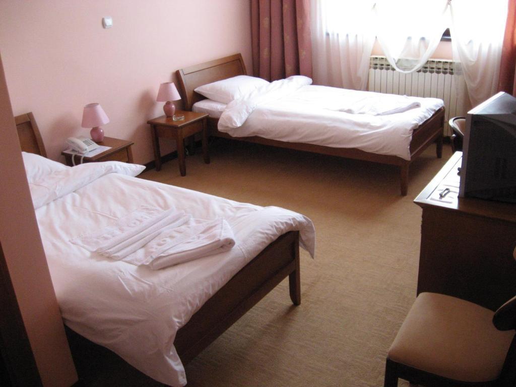 Hotel Vila Sunce Stara Pazova Room photo